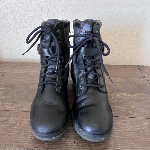 UGG Booties Black Leather Zip Women’s Size 9 - Picture 5 of 15